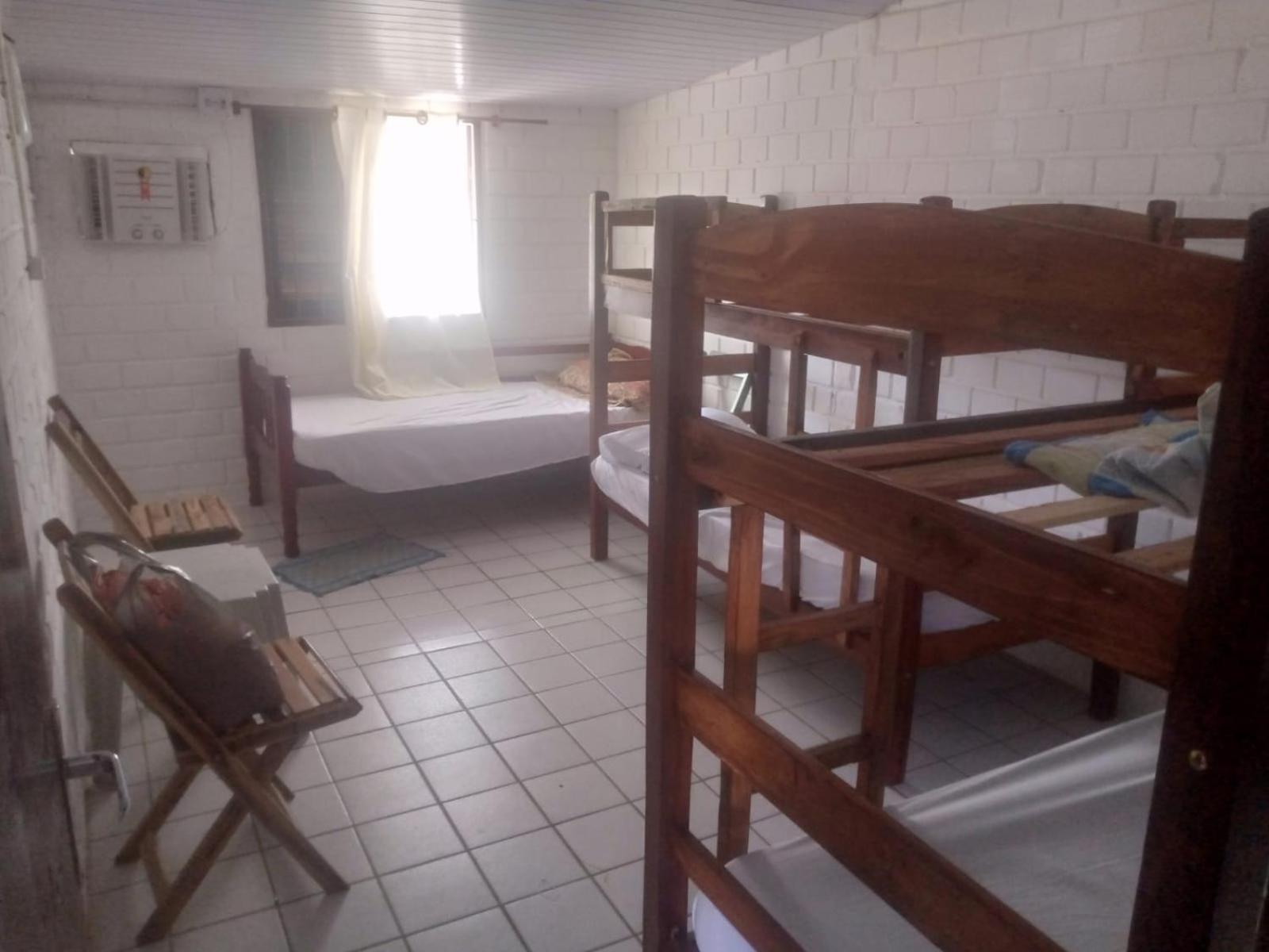 Hostel Porto Vip Порту-де-Галиньяш Экстерьер фото