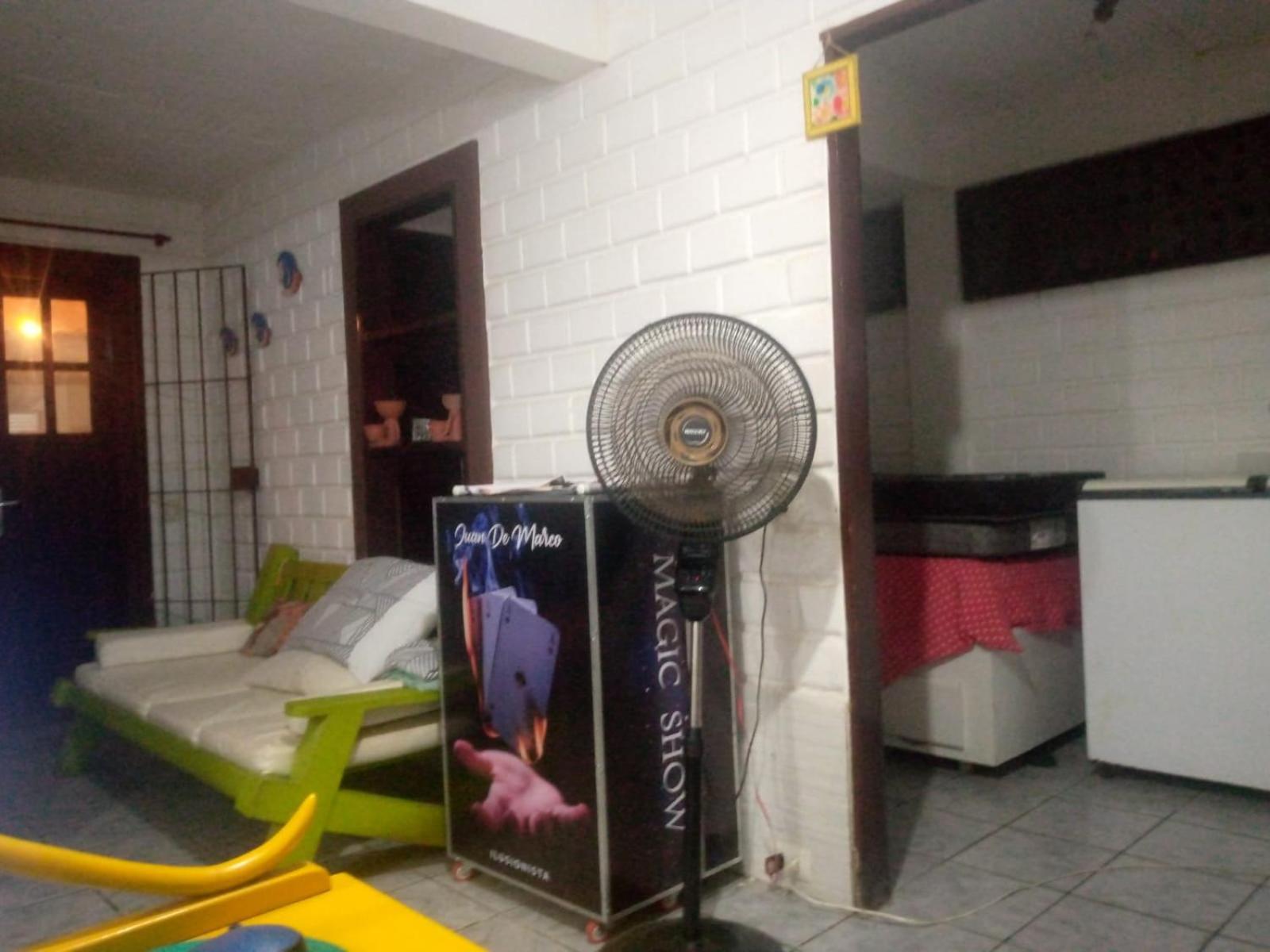 Hostel Porto Vip Порту-де-Галиньяш Экстерьер фото